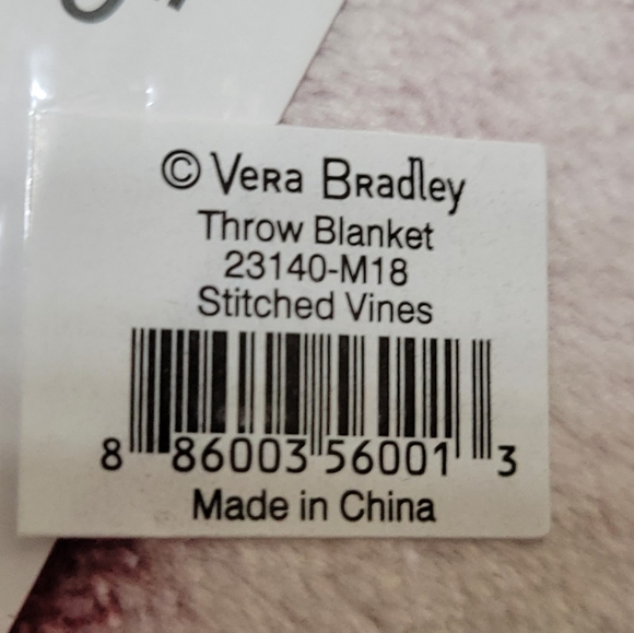 Vera Bradley Throw Blanket Valentine Hearts Pink Stitched Vines NEW NWT Plush - Picture 10 of 11